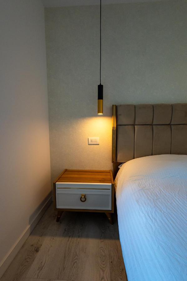 Modern Premium Apartment 1 トゥルゴヴィシュテ エクステリア 写真
