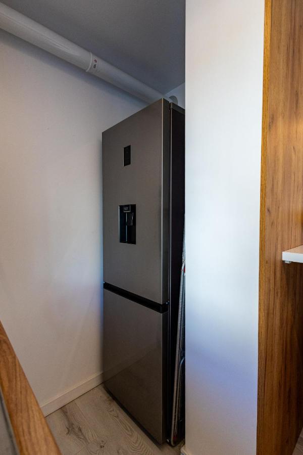 Modern Premium Apartment 1 トゥルゴヴィシュテ エクステリア 写真