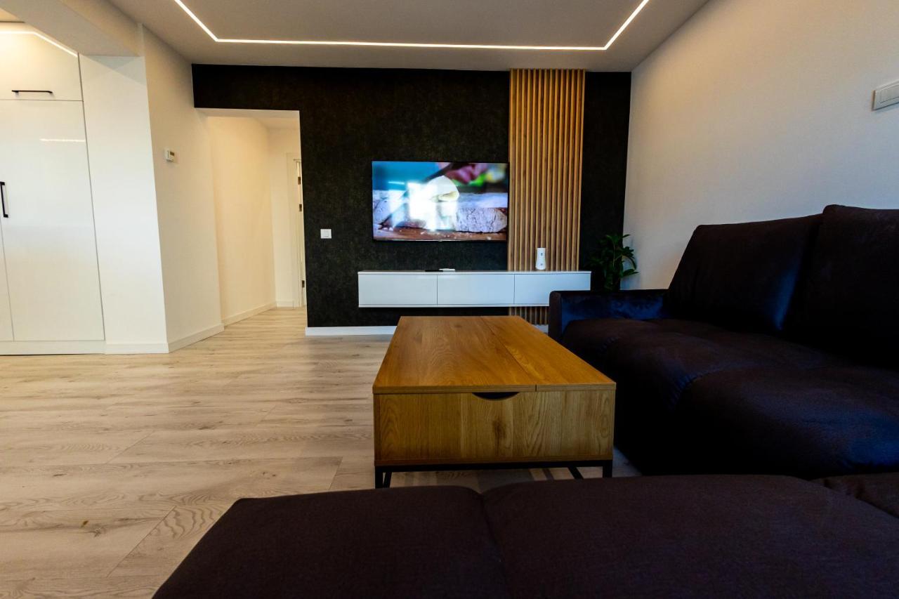 Modern Premium Apartment 1 トゥルゴヴィシュテ エクステリア 写真
